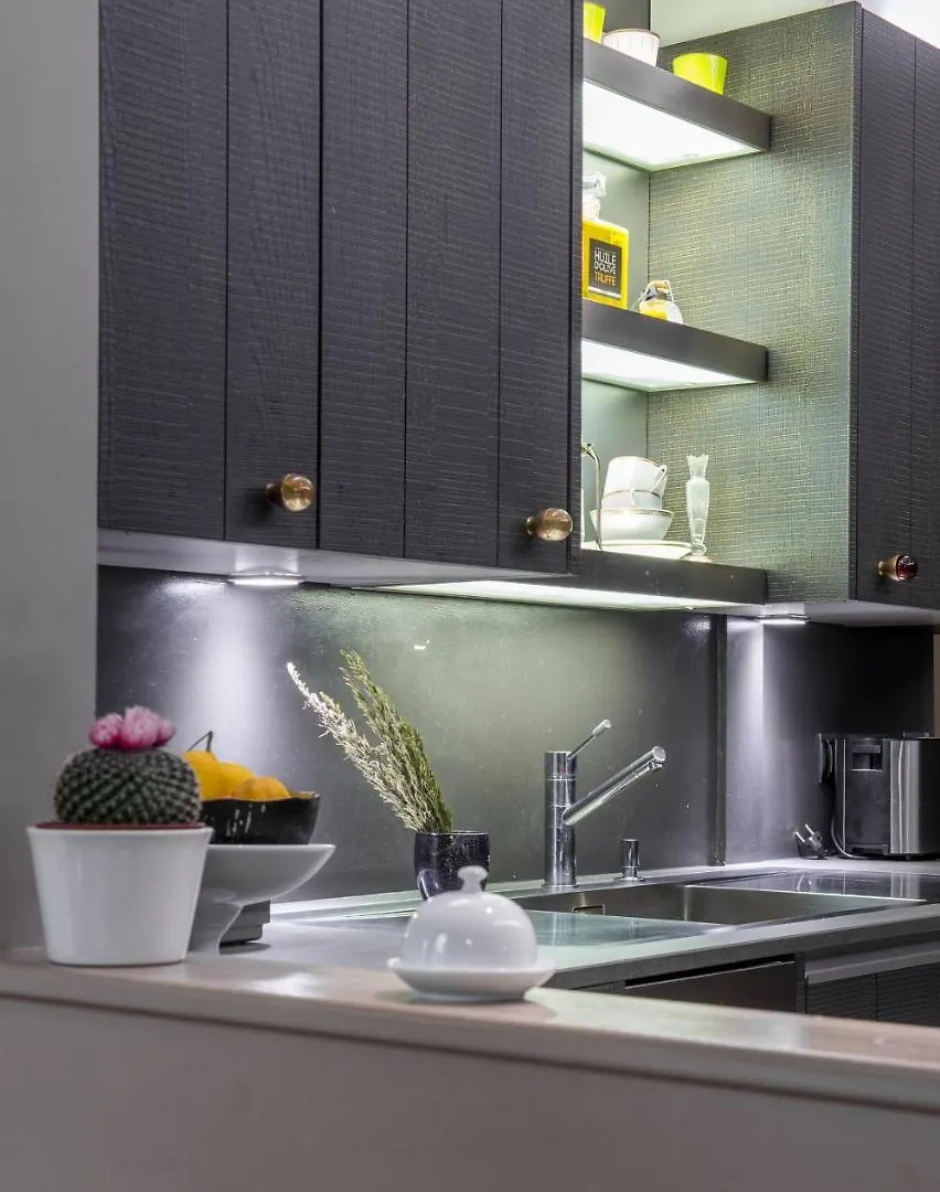 Apartment Rue Du Faubourg Poissonniere Iv By Onefinestay